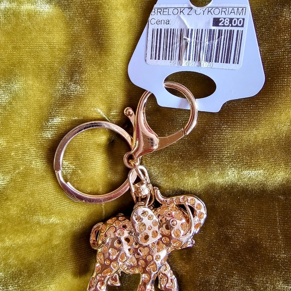 Pink & Gold Tone Rhinestones Elephant Charm Key Chain - Picture 4 of 5